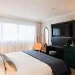 アパートホテル Appart'city Collection Geneve Aeroport - Voltaire 4*