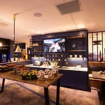 Appart'city Collection Geneve Aeroport - Voltaire 4*