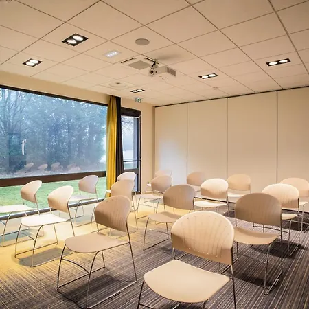 Aparthotel Appart'city Collection Geneve Aeroport - Voltaire 4*
