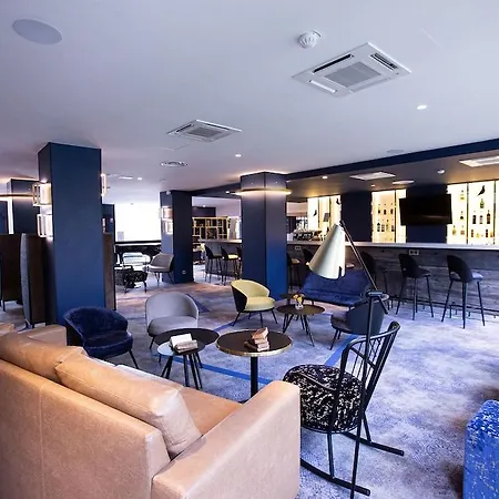 Appart'city Collection Geneve Aeroport - Voltaire 4*