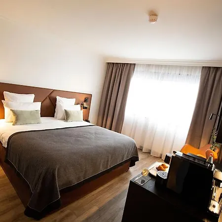 Appart'city Collection Geneve Aeroport - Voltaire 4*