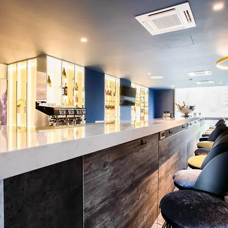 Aparthotel Appart'city Collection Geneve Aeroport - Voltaire