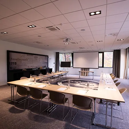 Appart'city Collection Geneve Aeroport - Voltaire מלון דירות