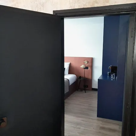 Appart'city Collection Geneve Aeroport - Voltaire Aparthotel