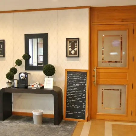 Appart'city Collection Geneve Aeroport - Voltaire 4*