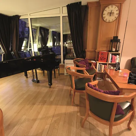 Appart'city Collection Geneve Aeroport - Voltaire 4*